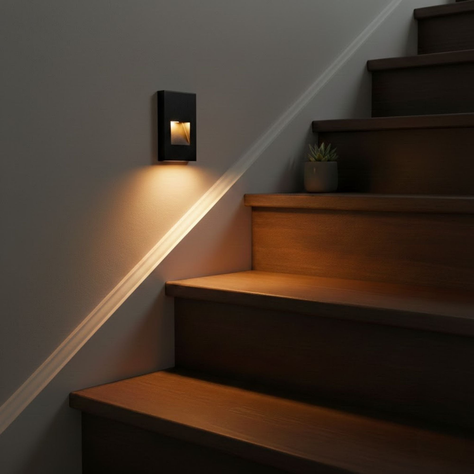 5" High LED Step and Wall Light, Black on Aluminum Finish, 3000K