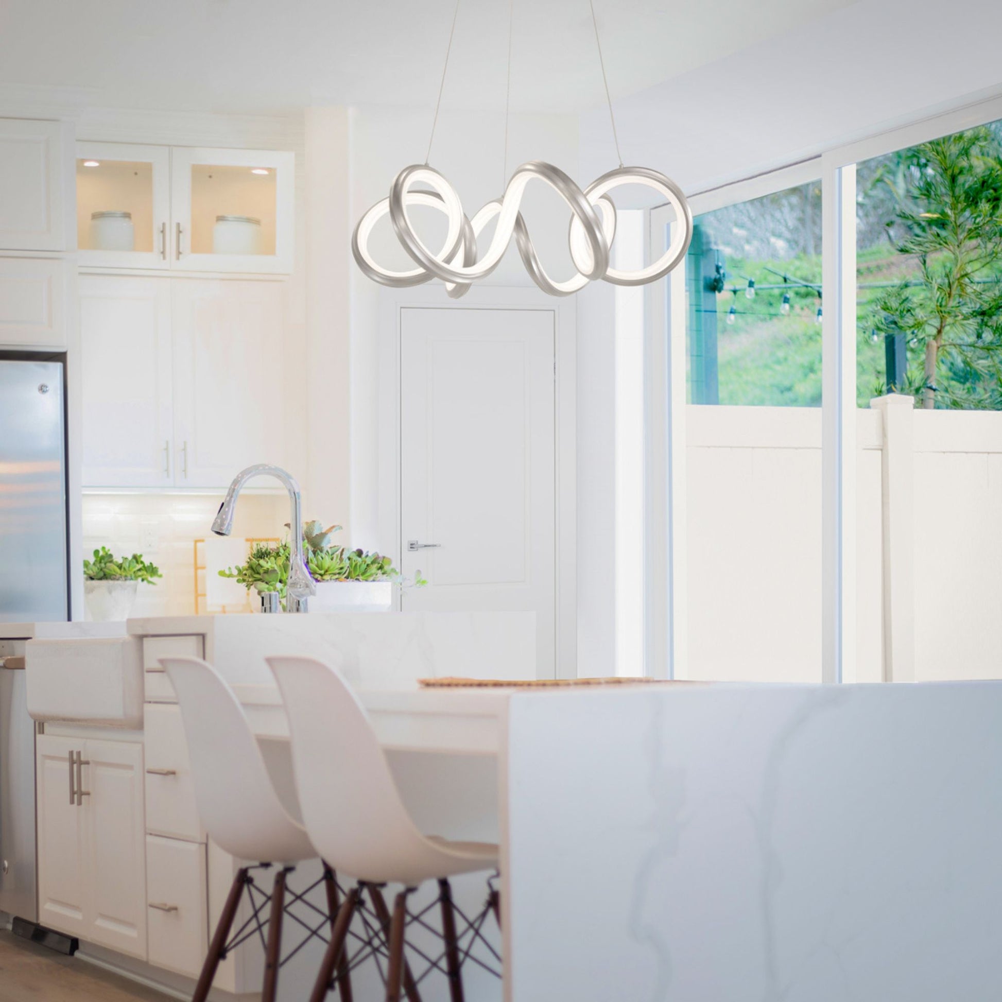 Mamba LED Pendant - Bees Lighting