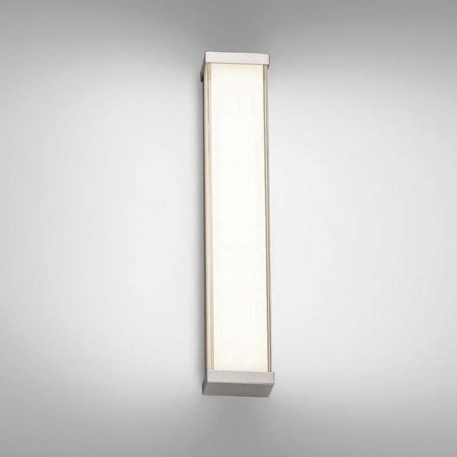 Svelte 34" LED Bathroom Vanity, 3CCT, Chrome Finish - Bees Lighting